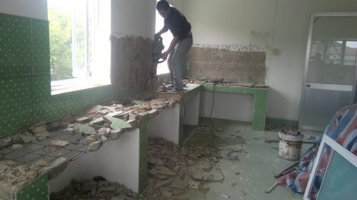 Cách chống thấm dột tường nhà cũ
