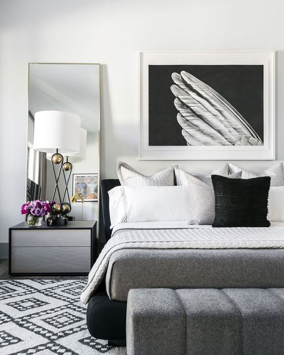Thiết kế phòng ngủ màu đen trắng dành cho những người yêu thích phong cách Modern Classic.