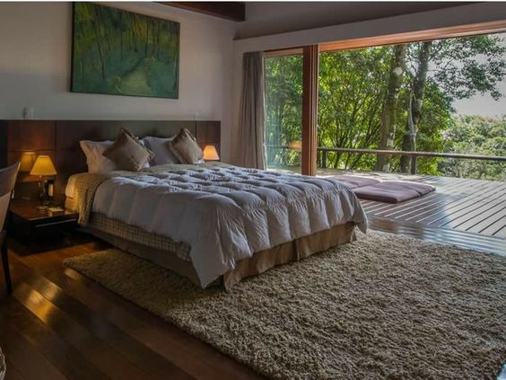 Mẫu 1: Phòng ngủ trên sân thượng hòa với thiên nhiên 