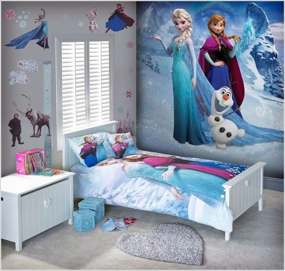Phòng ngủ cho bé gái màu xanh tươi mát