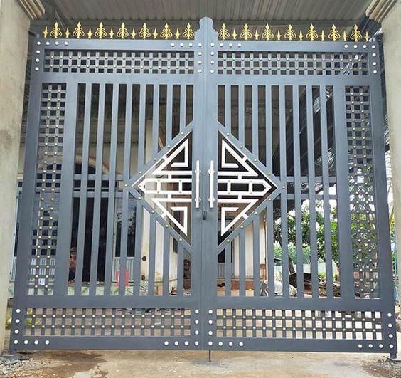 Lưu ý đặt hướng cửa phù hợp với mệnh của gia chủ để thu hút may mắn